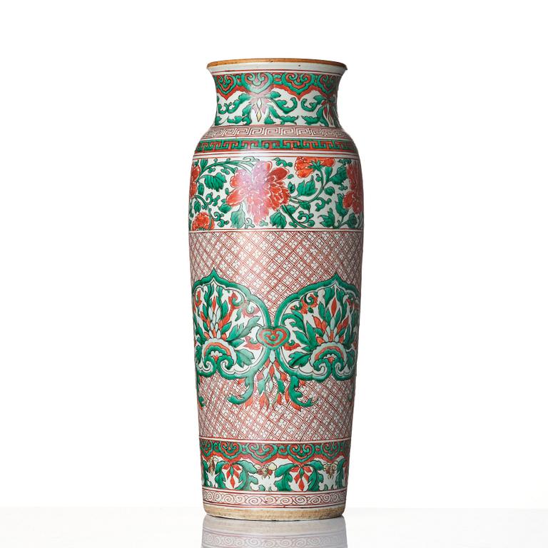 Vas, porslin. Transition/Kangxi, 1600-tal.
