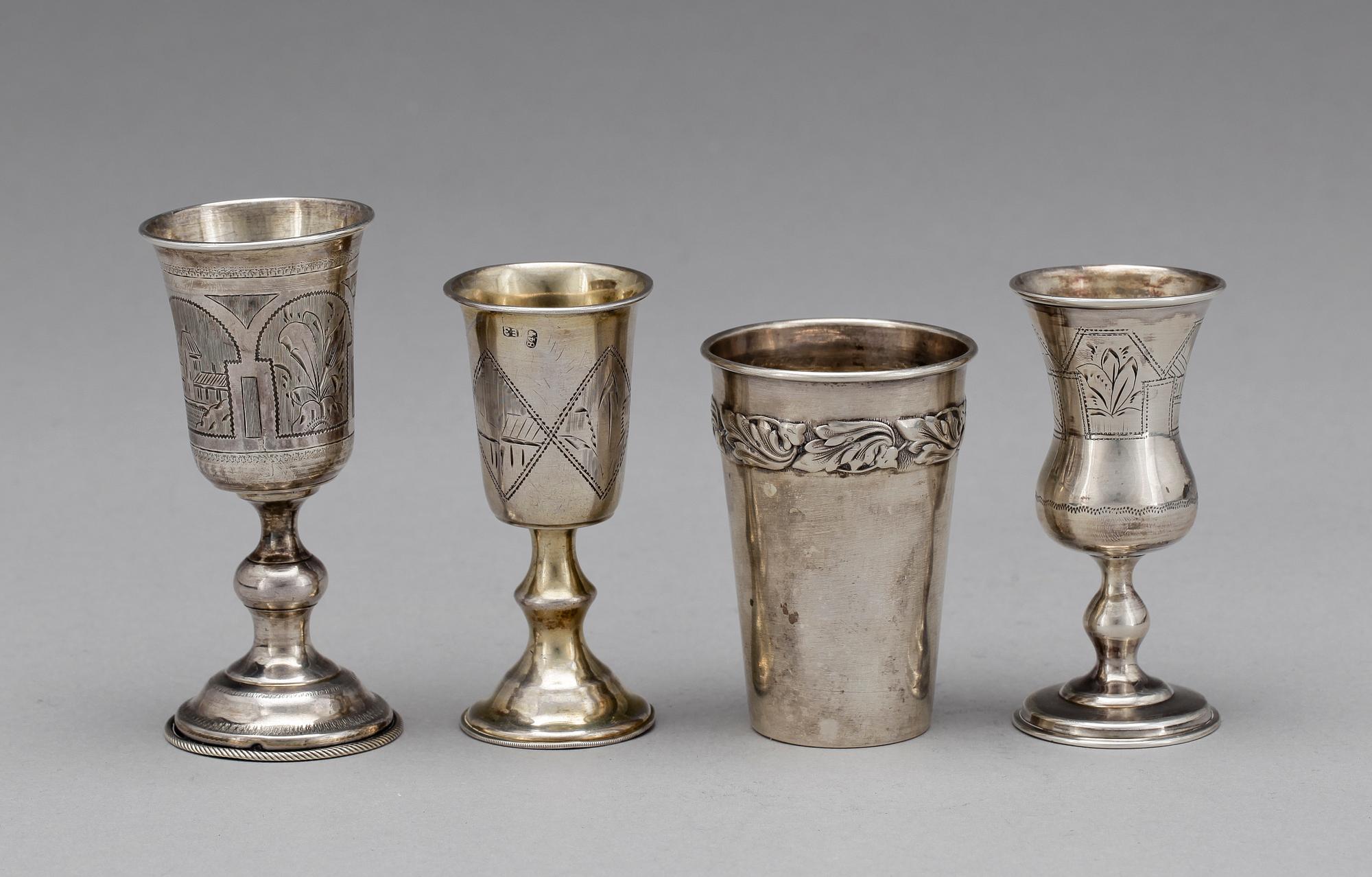 BÄGARE, 4 st, silver, bla Ryssland och Moskva, 1880-tal till tidigt 1900-tal. Totalvikt 130 gram.