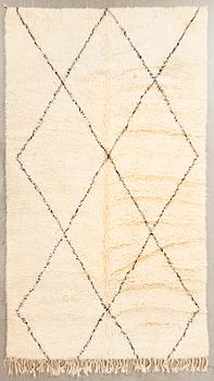 rug, Morocco 320 x 192 cm.