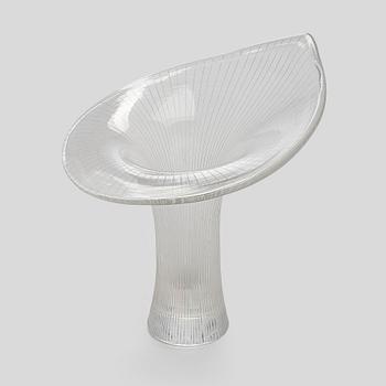 Tapio Wirkkala, vas, "Kantarell", signerad Tapio Wirkkala, Iittala.