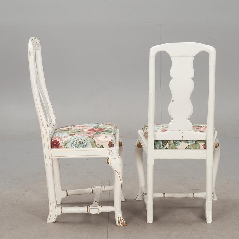 STOLAR, ett par, senbarockstil, 1800-talets första hälft.