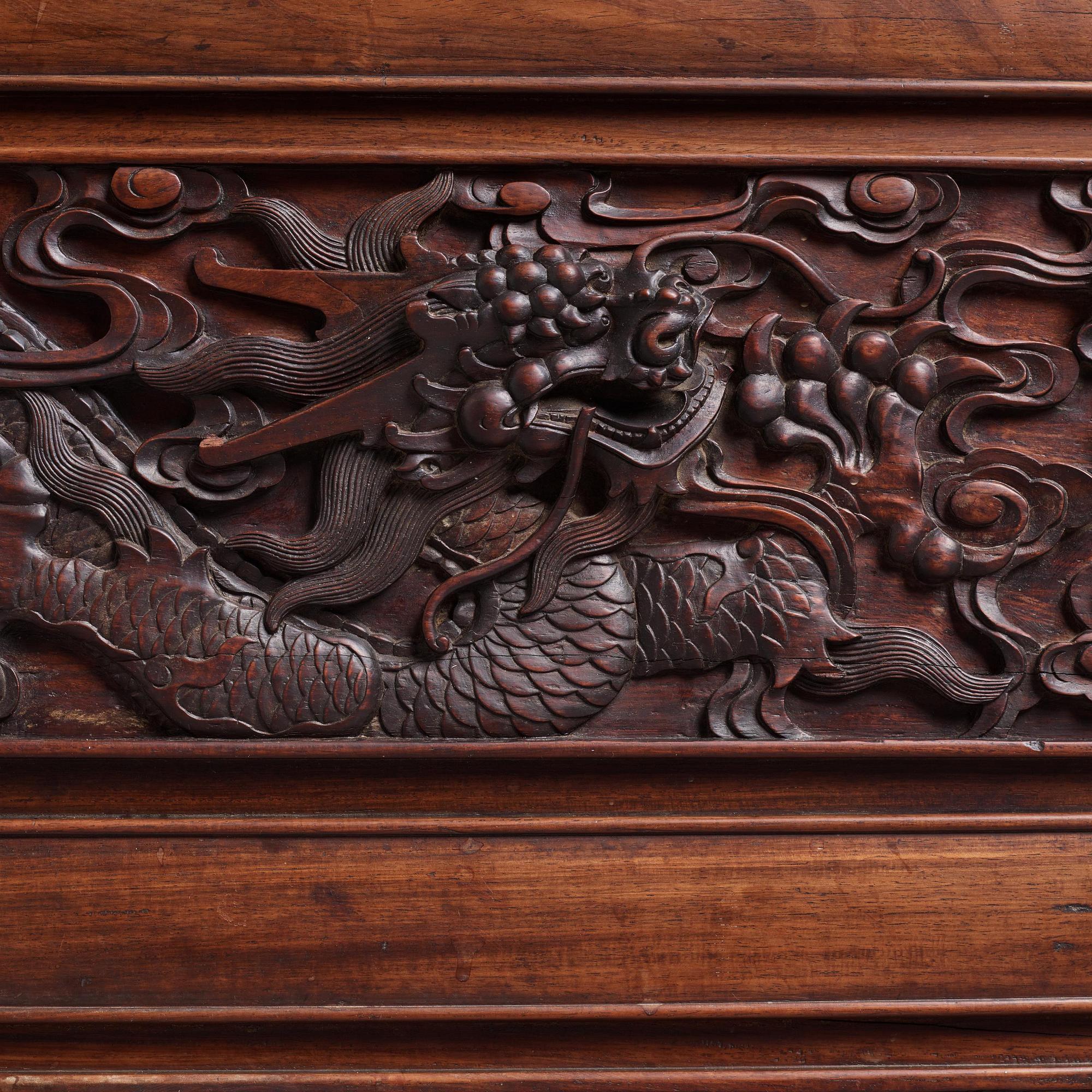 A large Imperial Hongmu compound cabinet, Qing dynasty, 19th century.