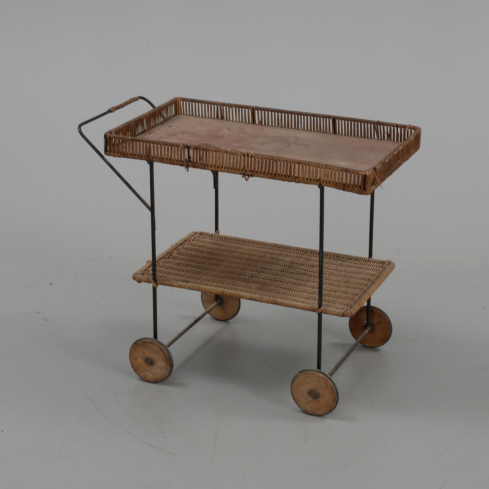 SERVERINGSVAGN, 1900-talets mitt.