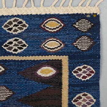 Barbro Nilsson, a carpet, "Snäckorna", flat weave, ca 309,5-312 x 203-205,5 cm, signed AB MMF BN.