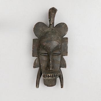 MASK, trä, Afrika, 1900-tal.