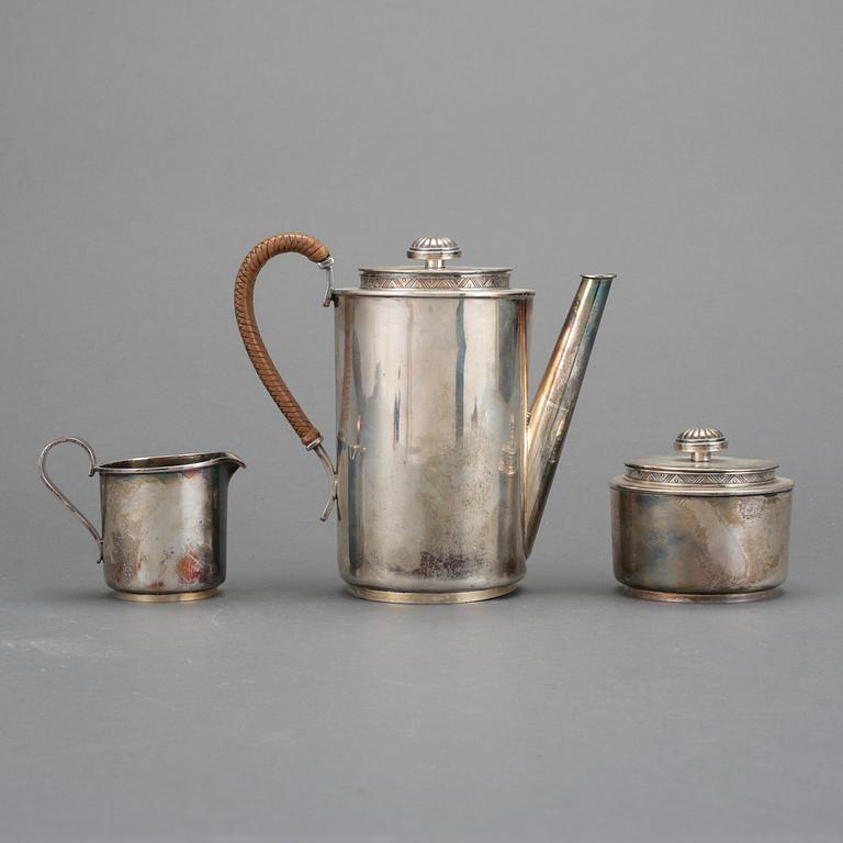 KAFFESERVIS, 3 delar. Silver. Carl Fredrik Carlman, Stockholm 1950. Tot ca 820 g.