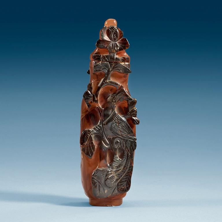 A carved agathe vase with cover, China.