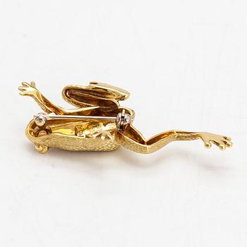 An 18K gold brooch, frog, signed Henry Dunay, New York.