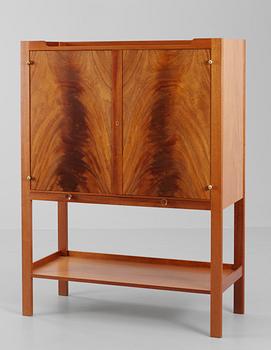 A Josef Frank mahogany cabinet, Svenskt Tenn, model 2135.