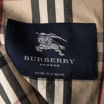 TRENCHCOAT by Burberry.