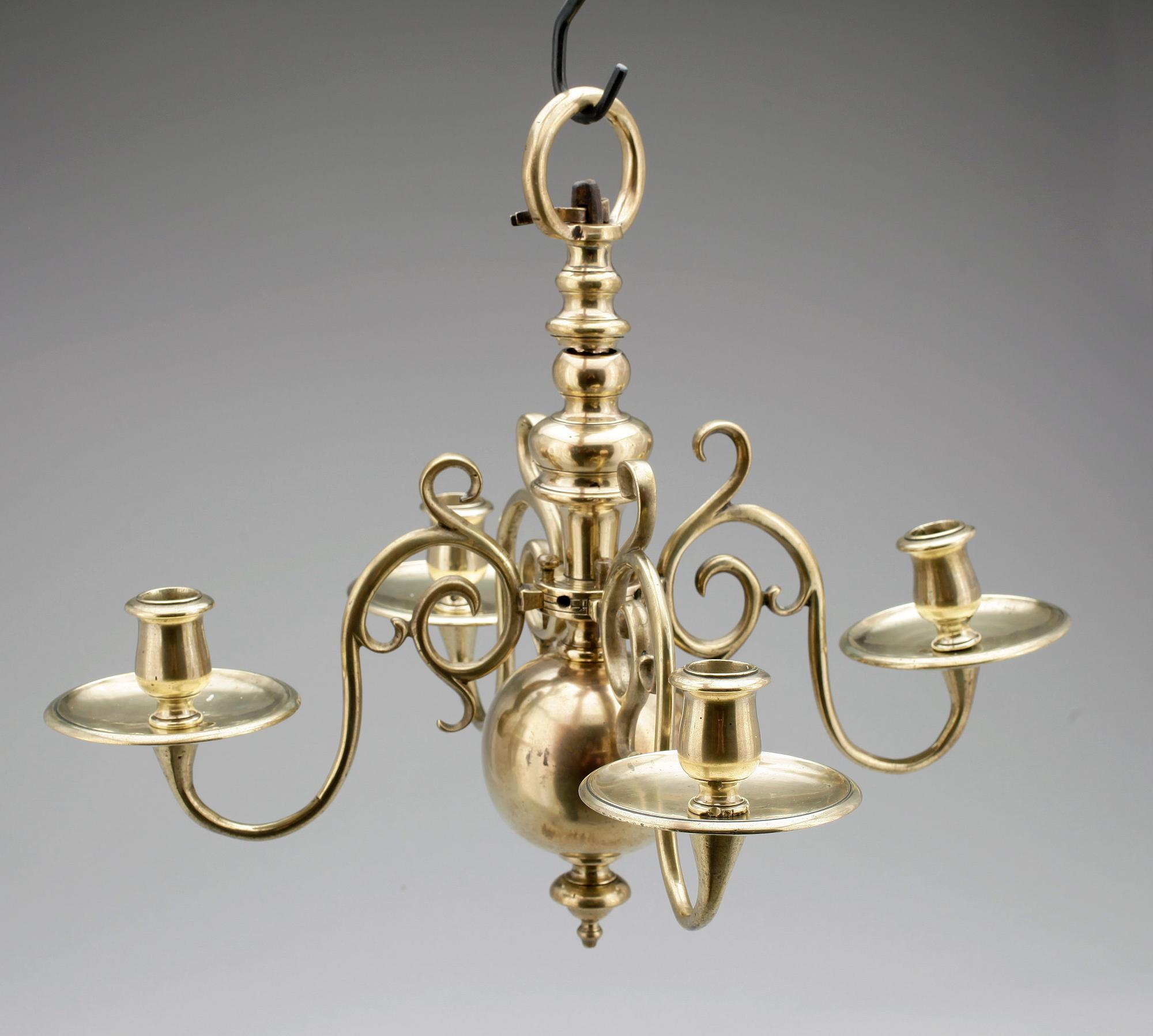 TAKKRONA, mässing, barock, trol Holland, 1600/1700-tal. H 35.