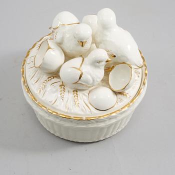 ÄGGSKÅL, flintgods, Royal Dux, Tjeckoslovakien, 1900-talets första hälft.