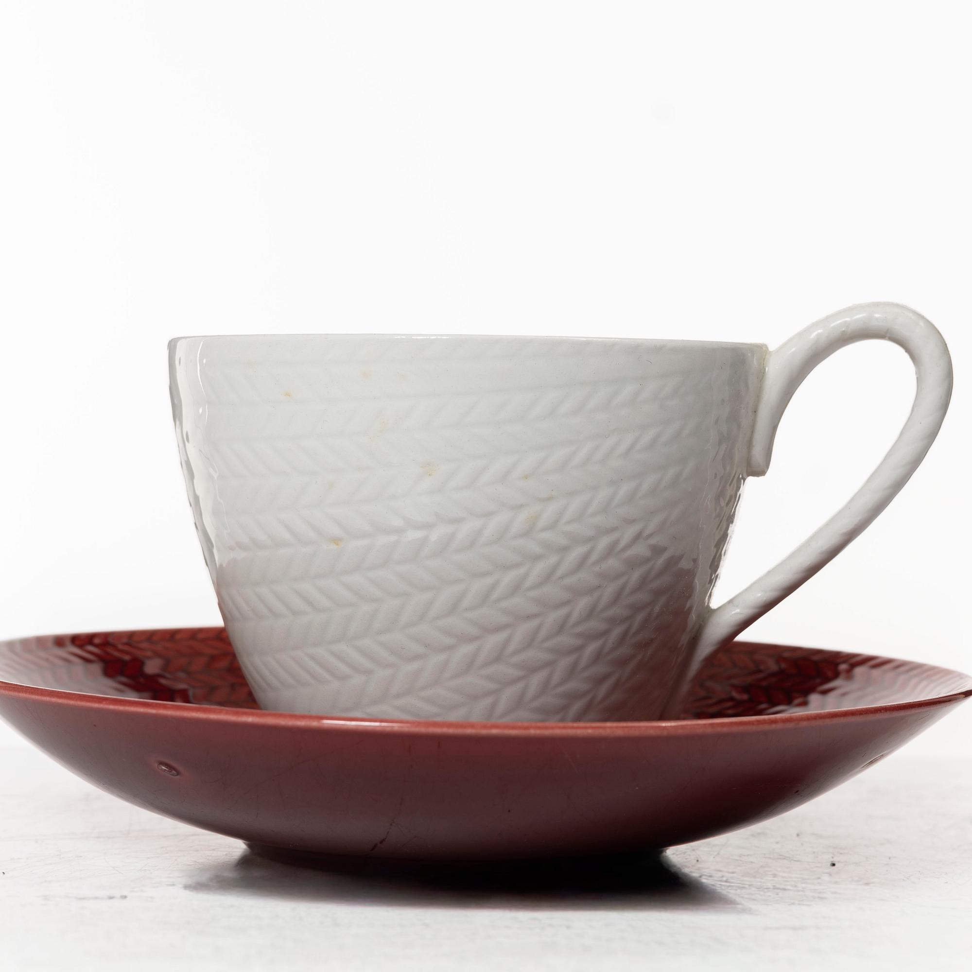 Hertha Bengtson, dinner and coffee service, 'Blå Eld', Rörstrand (63 pieces).