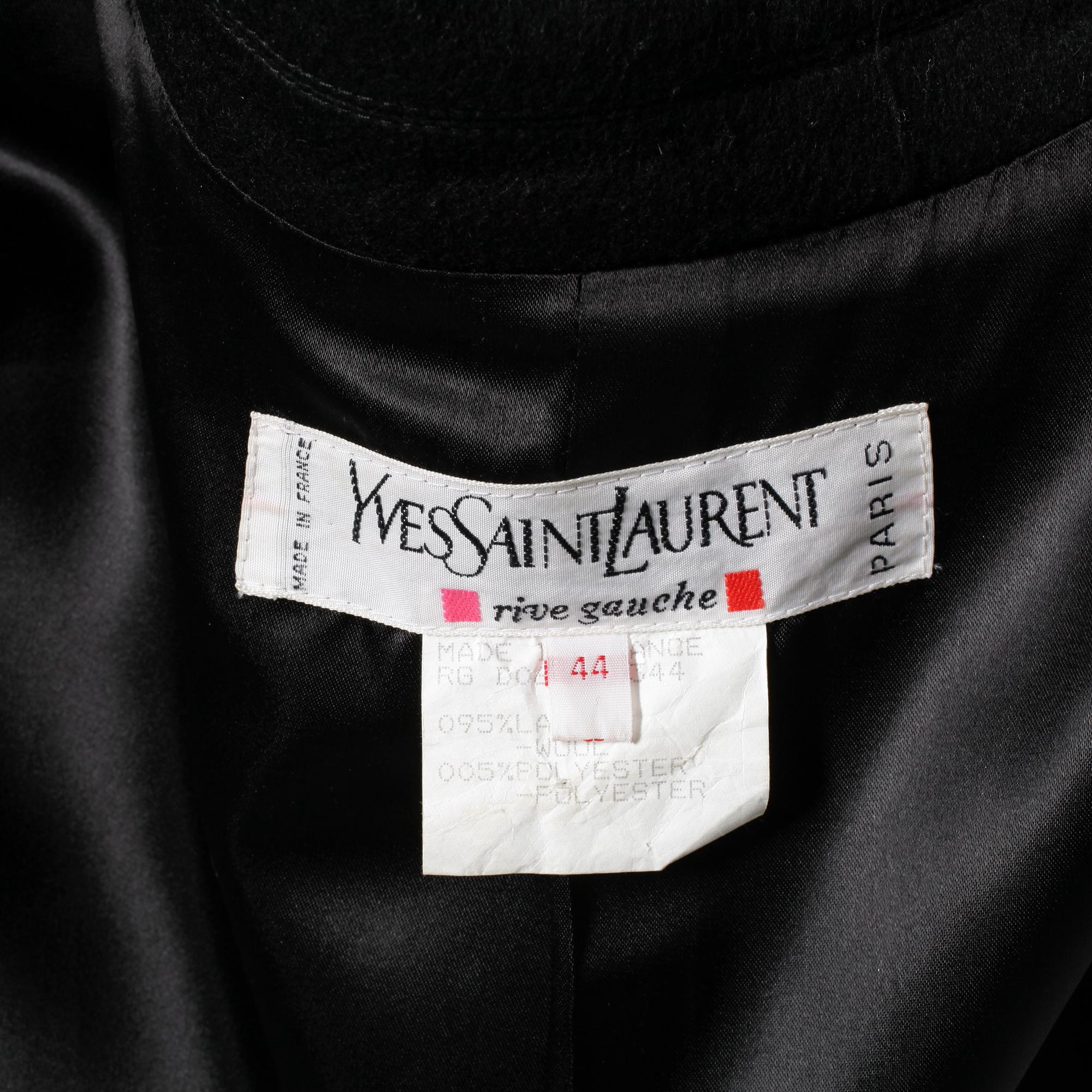 JACKA, Yves Saint Laurent. Storlek 44.