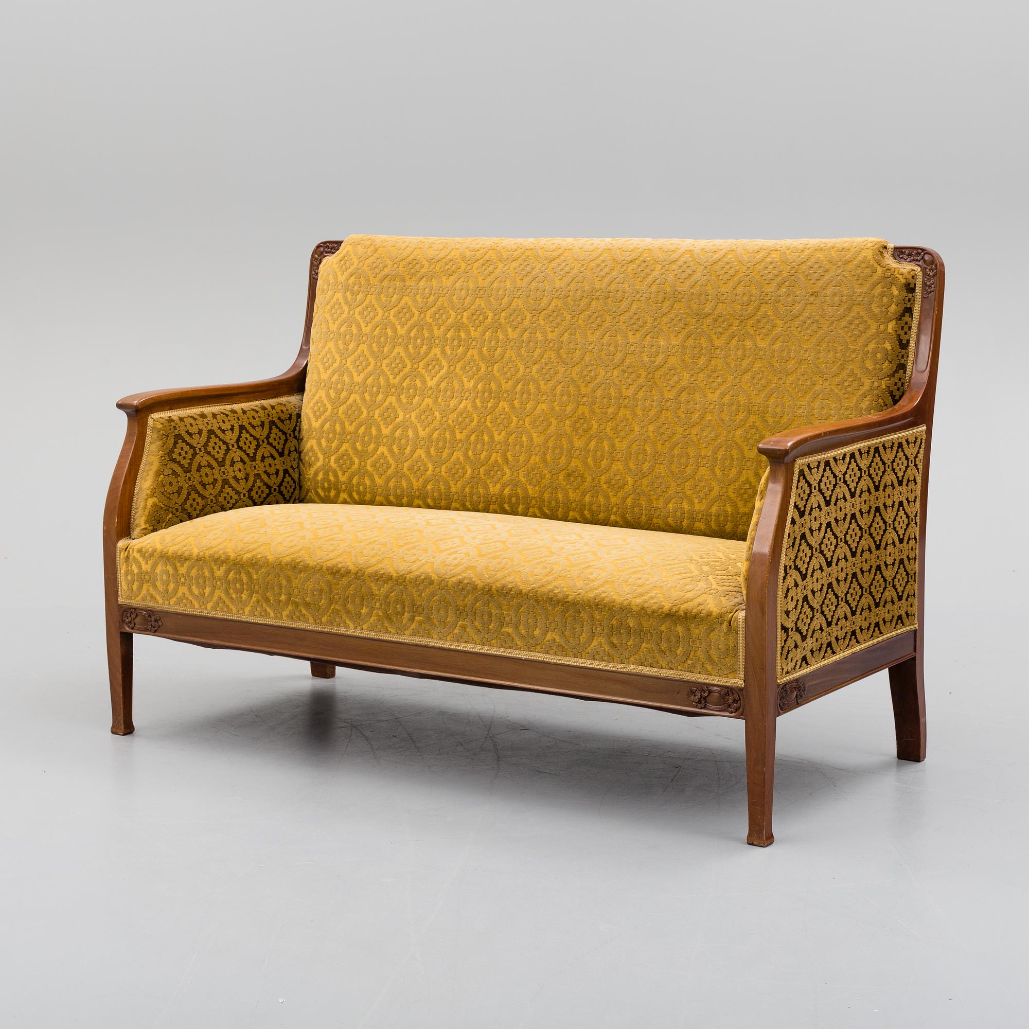 BOKHYLLA OCH SOFFA, jugend, 1900-talets början.