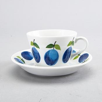 STIG LINDBERG, 12 pcs, porcelain, "Prunus", Gustavsberg, 1962-74.