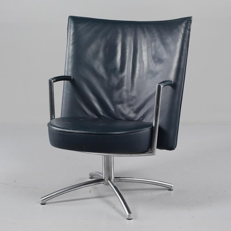 FÅTÖLJ, Johannes Foersom & Peter Hiort-Lorenzen, Erik Jörgensen, 1900-talets fjärde kvartal.