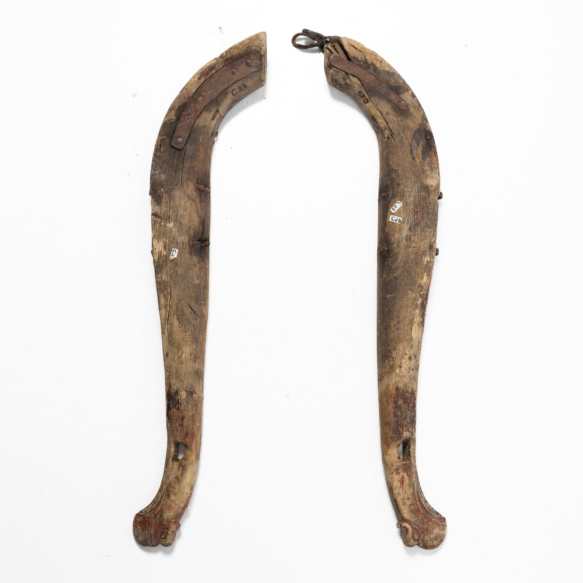 Locomotives, a pair. Folk art, Jämtland, 18th/19th century.