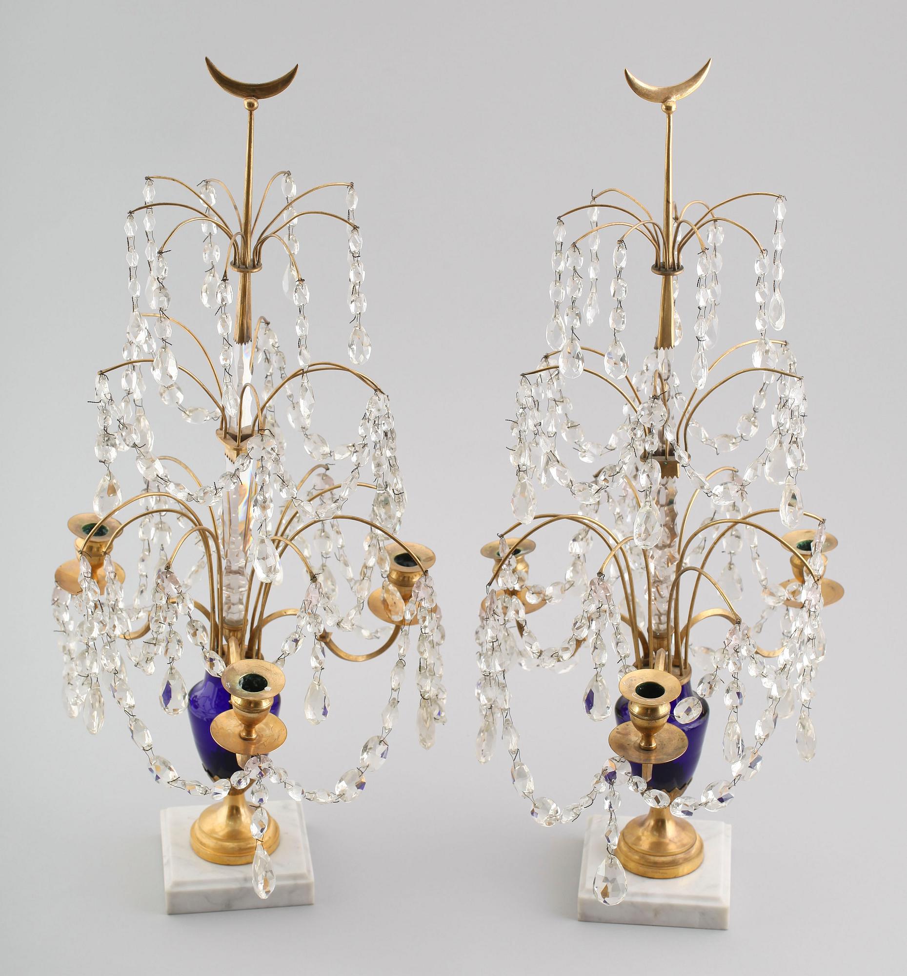 BORDSLYSTRAR, 1 par, gustaviansk stil, 1900-talets första hälft.