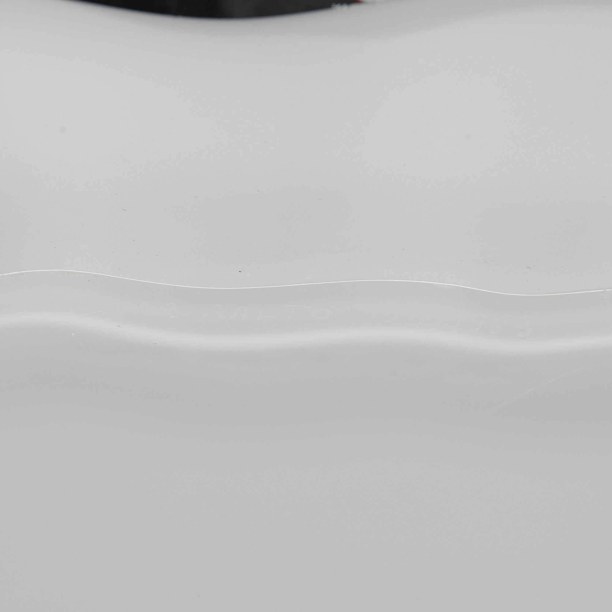 Alvar Aalto, taidelasi, "Aallon kukka", neljä osaa, signeerattu Alvar Aalto 154 / 1983.