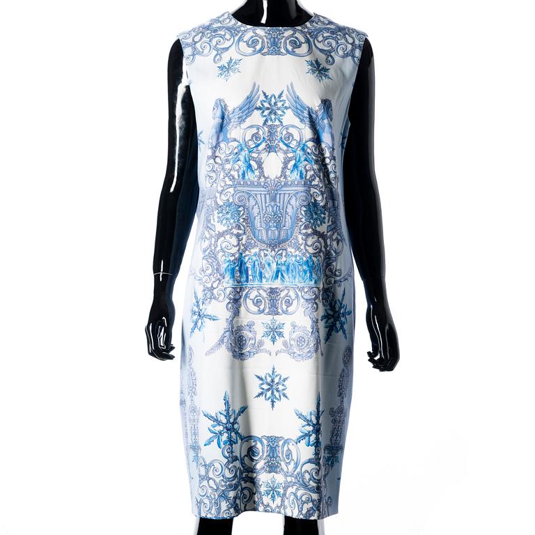 KLÄNNING, Versace.