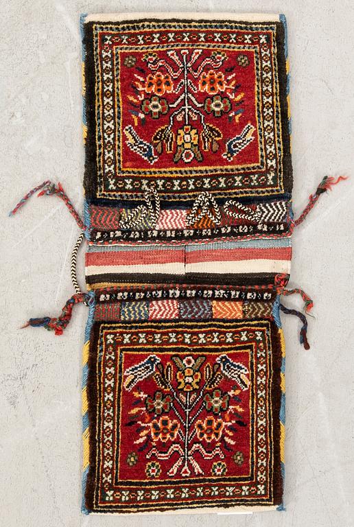 Sadelväska, semiantik Kashgai kurd, ca 68 x 27 cm.