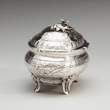 A Swedish 18th century silver sugar-box, makers mark of  Lorenz Vick, Ulricehamn 1777.