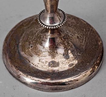 LJUSSTAKAR, ett par, sterling, märkta Hyman, Berg & Co, Chicago, USA, 1900-tal. Vikt ca 498 g.