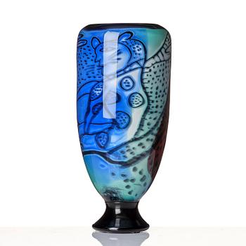 Ulrica Hydman-Vallien, a unique graal glass vase, Kosta Boda, Sweden.
