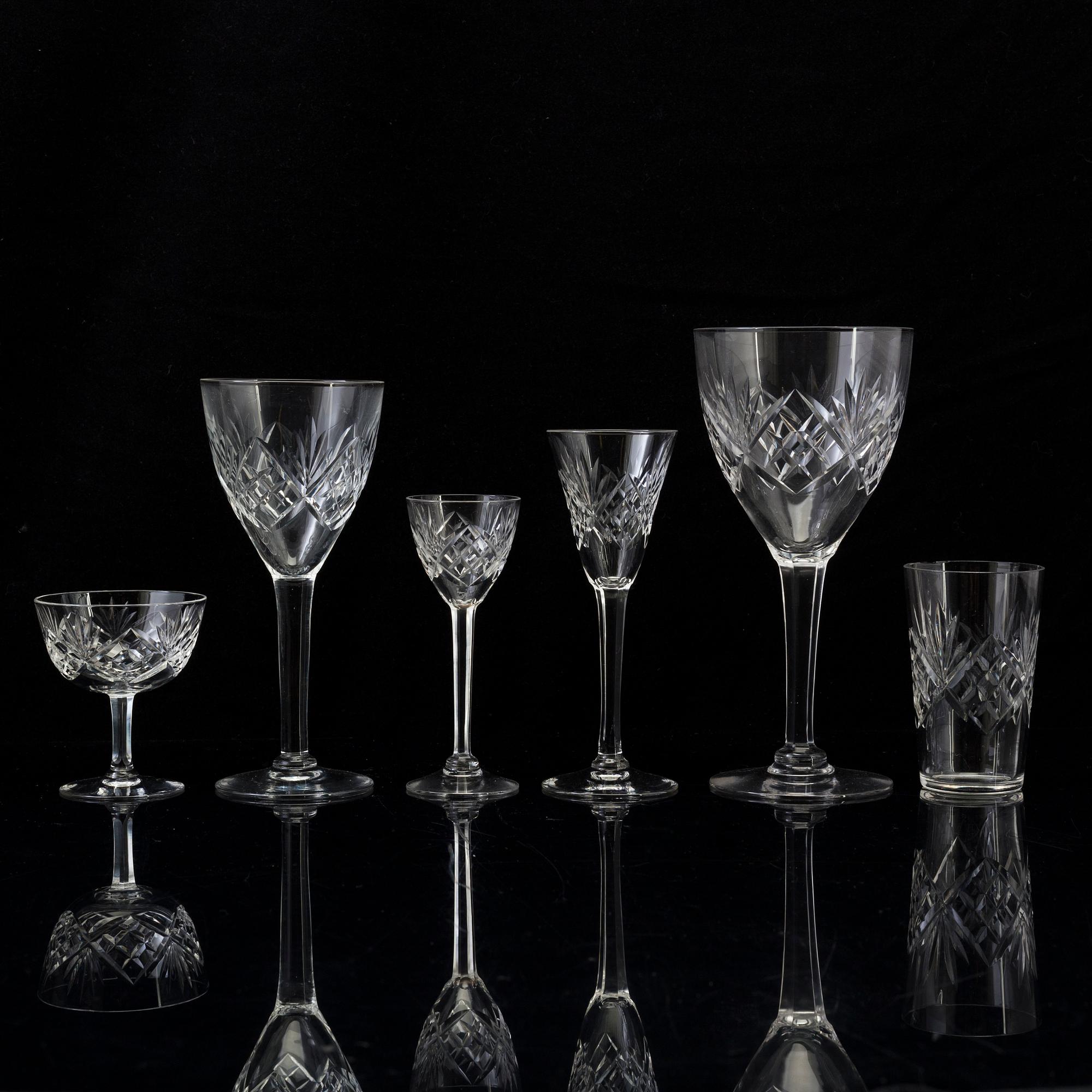 GLASSERVIS, Helga, 89 delar,