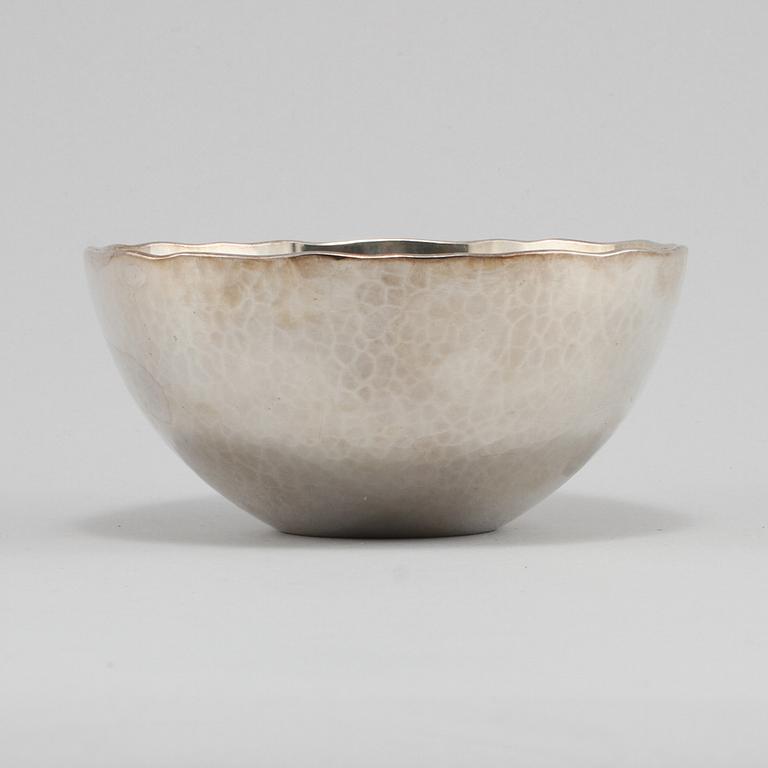 SKÅL, sterlingsilver, Rey Urban, Stockholm, 1999. Vikt 330 g.