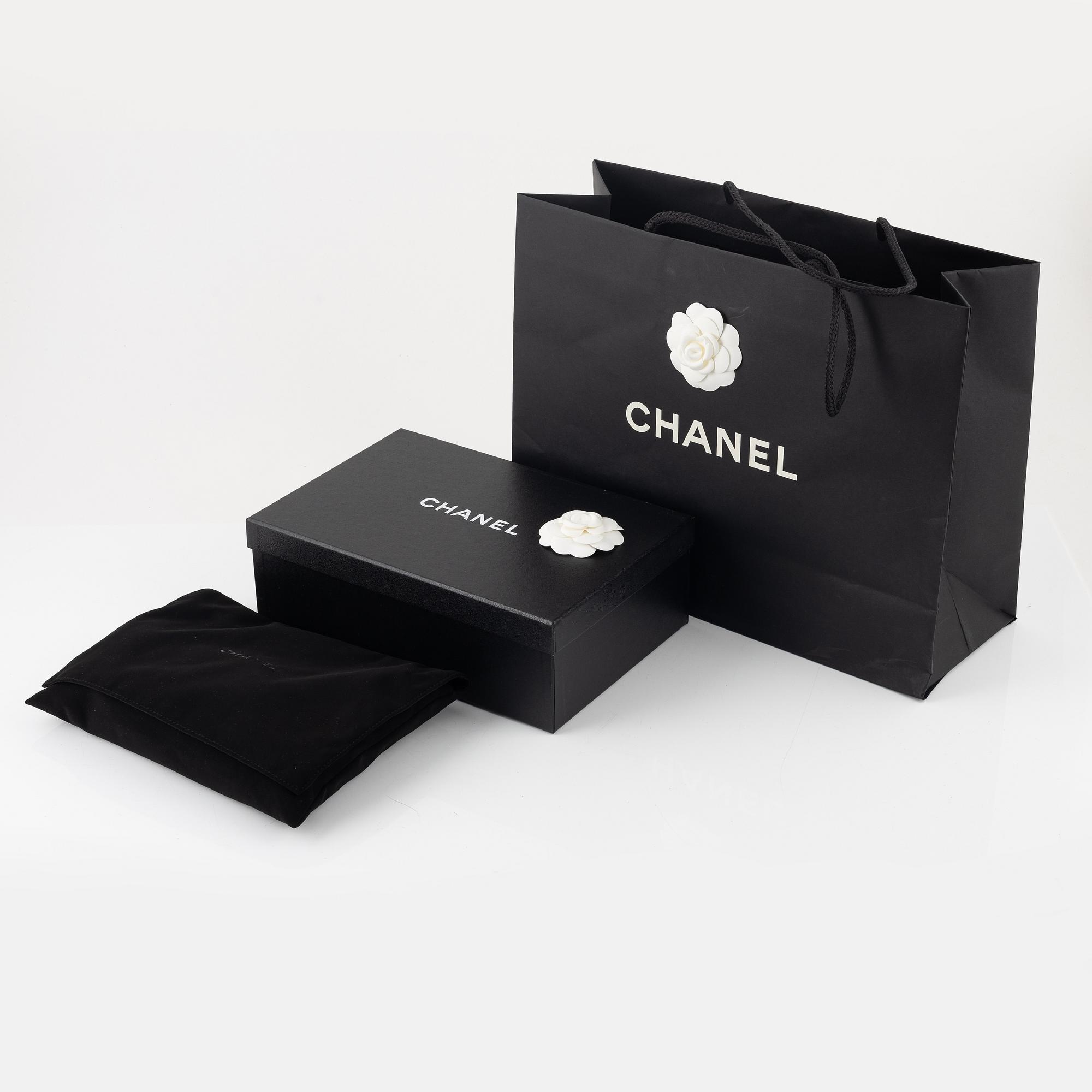 Chanel, Flap bag.