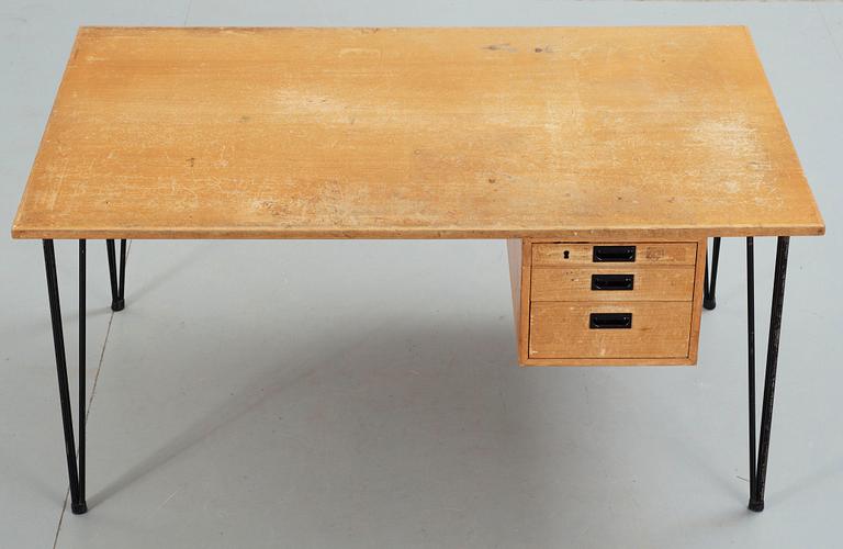 SKRIVBORD. 1950-tal.