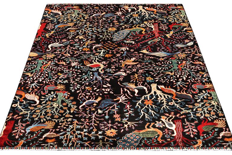 A Ziegler Ariana carpet, c. 292 x 203 cm.