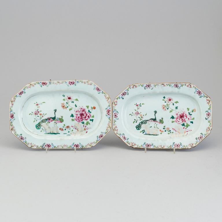 A pair of Double Peacock serving dishes, Qing Dynasty, Qianlong (1736-95).