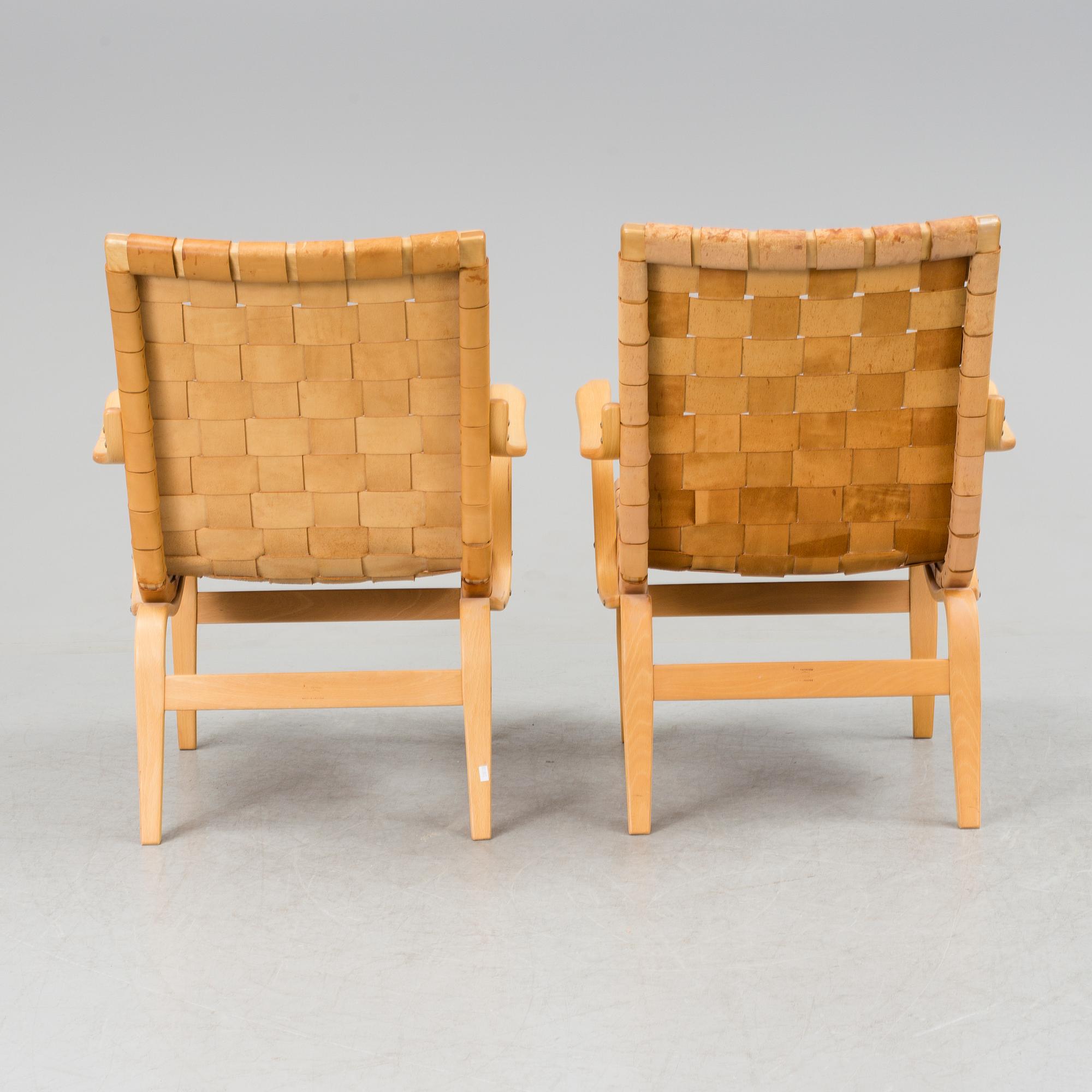 BRUNO MATHSSON, karmstolar, ett par, "Eva", Firma Karl Mathsson, Värnamo, 1976.