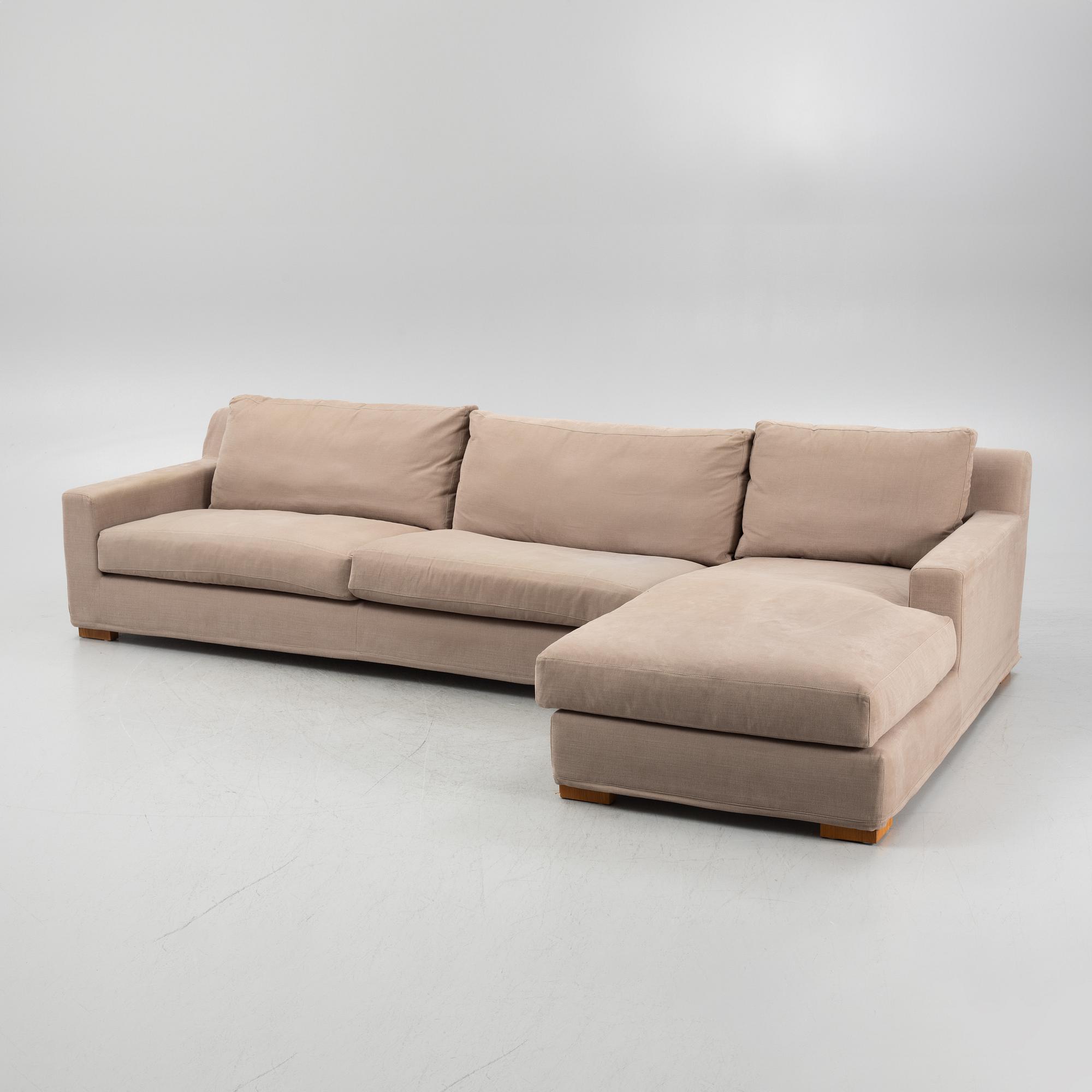 Sofa with chaise longue, "Morris", Fogia.