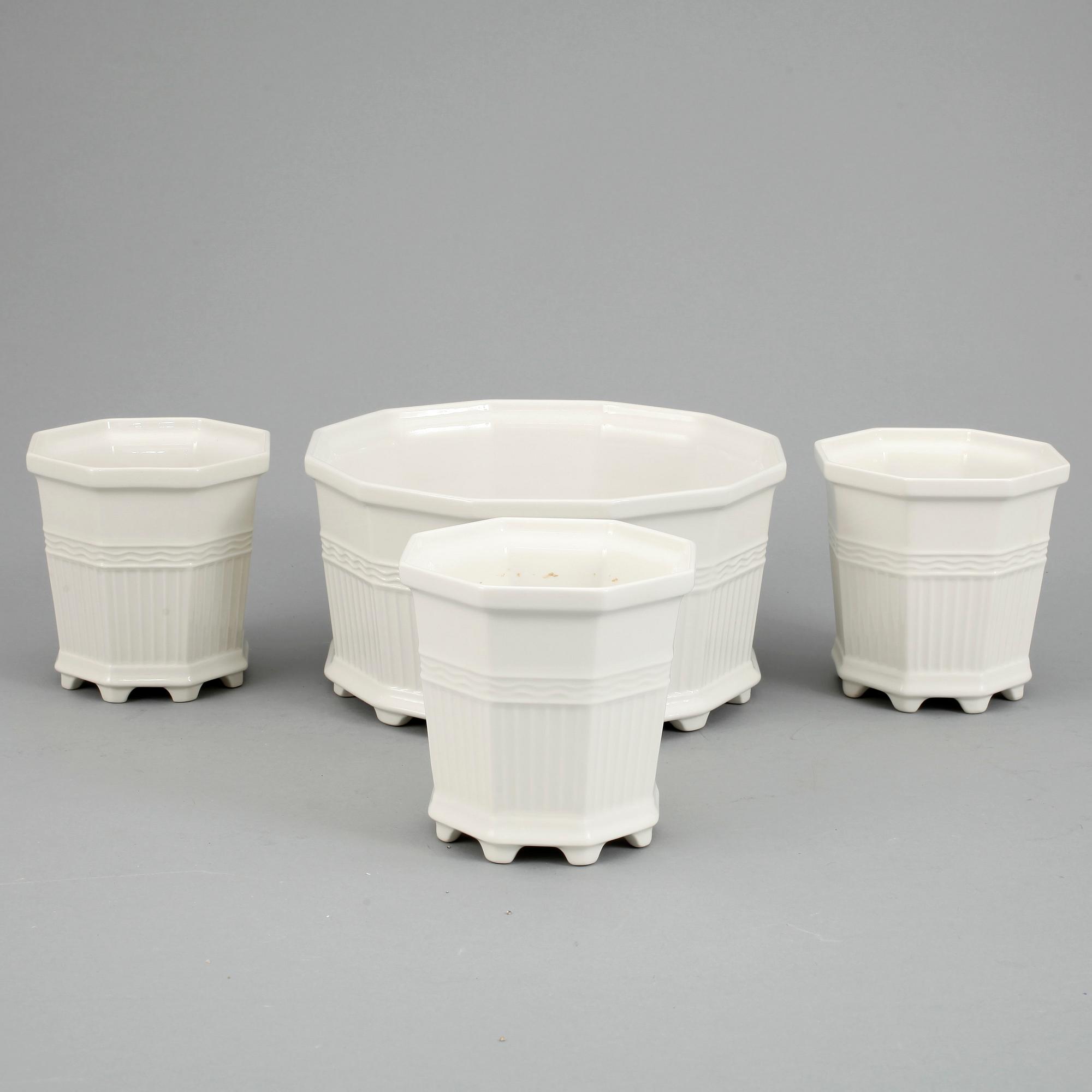 YTTERFODER, 4 st, porslin, Waldermarsudde, Prins Eugen, Gustavsberg och Rörstrand. Formgiven 1915.