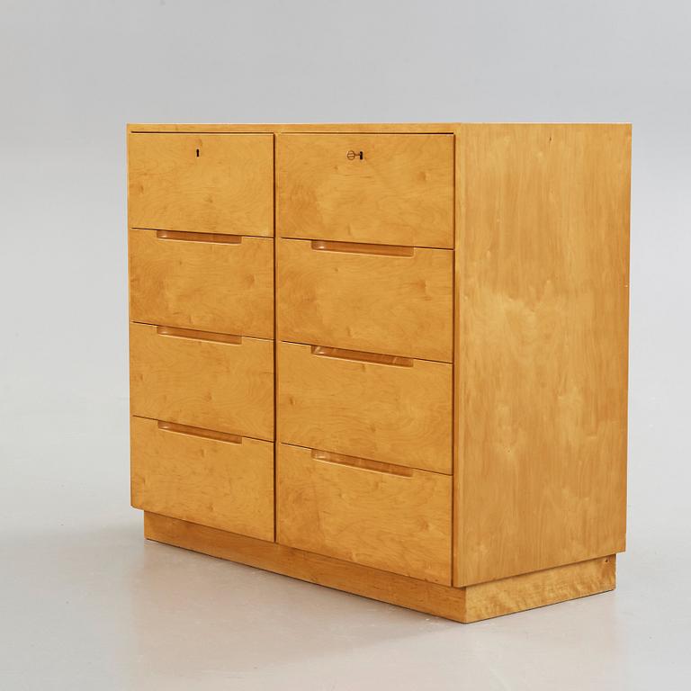 Alvar Aalto, a birch chest of drawers, made on license by Aalto Design Hedemora Sweden 1946-56, for Artek.