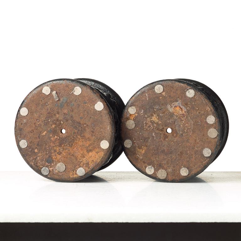 Anna Petrus, a pair of Swedish Grace cast iron jardinières "Blomkruka nr 1", Näfveqvarn, Sweden.