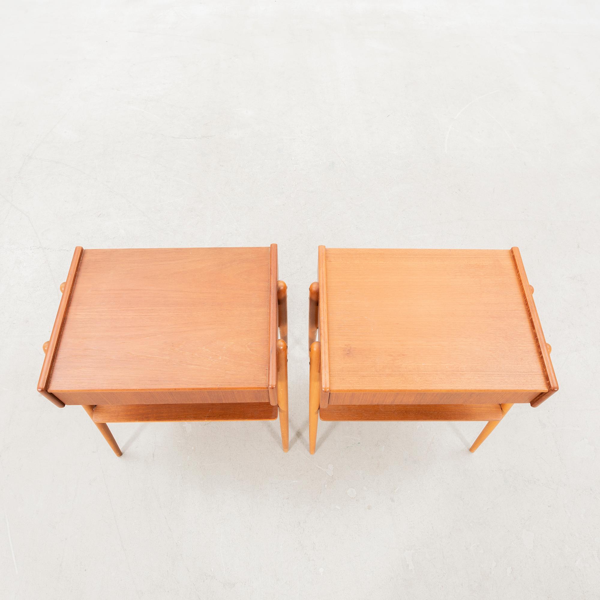 Sängbord ett par 1900-talets mitt Ab Carlström & Co möbelfabrik.