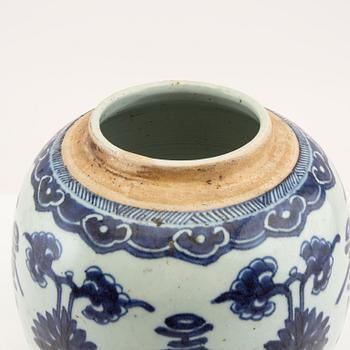 Bojan Kina 18th century porcelain.