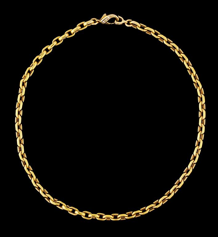 An 18k gold chain.