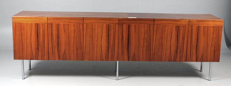 SIDEBOARD, Ib Kofoed Larsen, Säffle Möbelfabrik, 1960-tal.