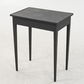 Bord, sengustavianskt, omkring 1800.