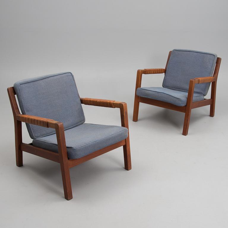 CARL GUSTAF HIORT AF ORNÄS, FÅTÖLJER, ett par, Puunveisto Oy, Finland 1950-tal.