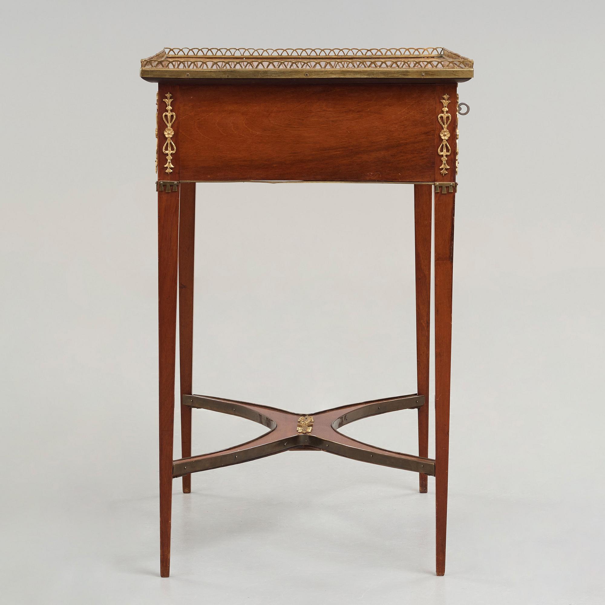 A late Gustavian late 18th century table.
