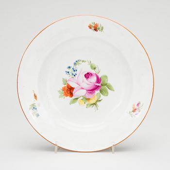 PLATE, porcelain, Russia, Gardner 1700-talets slut.