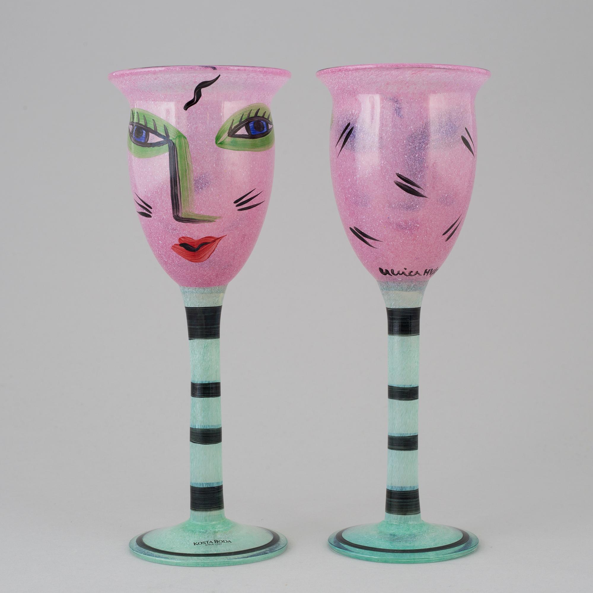 Twelve wine glasses by Ulrica Hydman-Vallien for Kosta Boda, end of the 20th century.