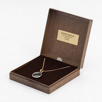 A 14K gold necklace with a spectrolite for Kaunis Koru, Helsinki 1980.